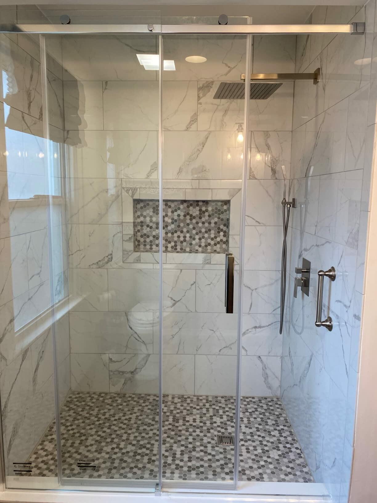 Vevor 48''x72'' Shower Kit With Shower Tray & Curb With Central Drain ...